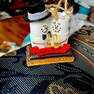 Free with purchase - Our first Christmas snowman or ornament